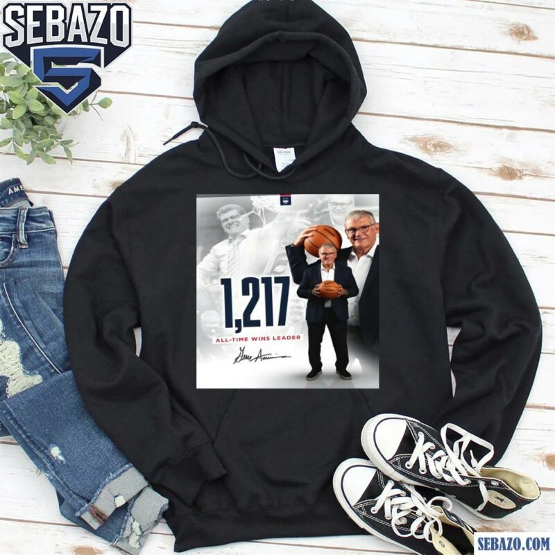 Geno Auriemma 1217 All Time Wins Leaders Shirt hoodie