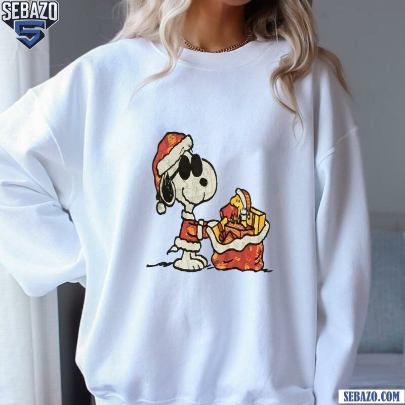 Christmas Snoopy And Woodstock Gifts Basket sweatshirt