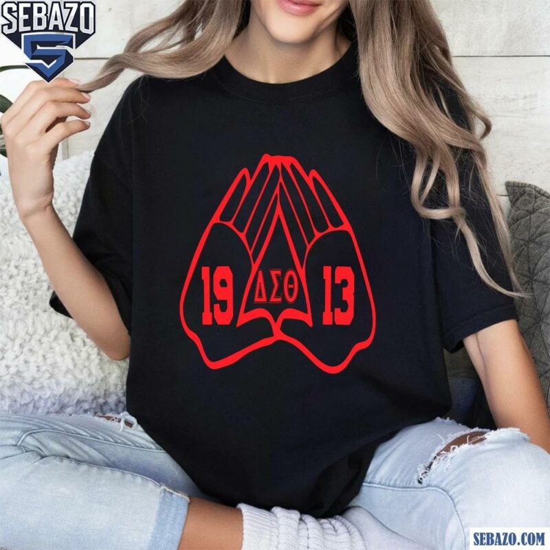 Delta Pyramid Hands Est 1913 Delta Sigma Theta Sorority Shirt t-shirt