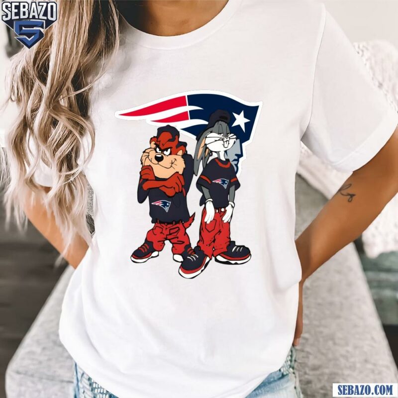 Looney Tunes Football New England Patriots Shirt t-shirt