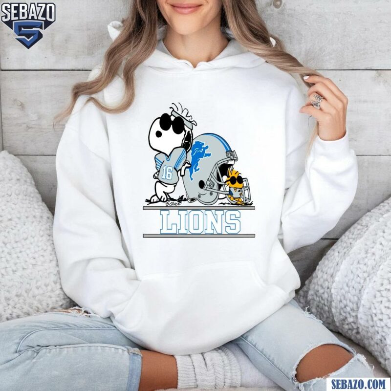 Snoopy And Woodstock Detroit Lions Football Helmet Logo Shirt hoodie