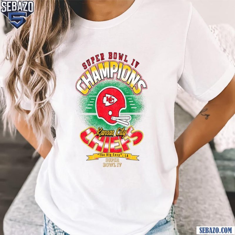 Vintage Kansas City Chiefs Super Bowl Champions Football Helmet Shirt t-shirt