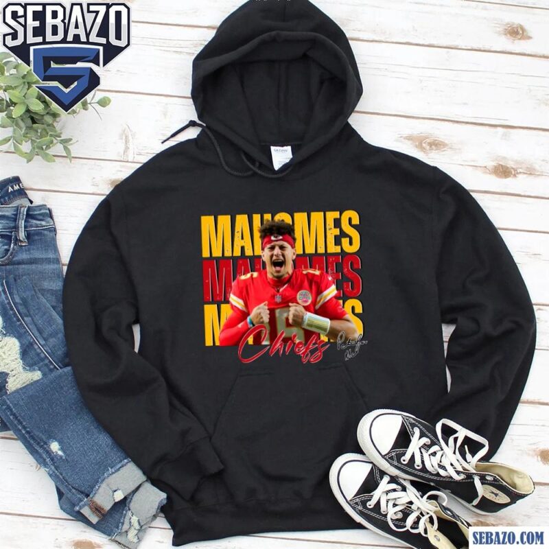 Vintage Patricks Mahomes 15 Kansas City Chiefs Football Players Shirt hoodie